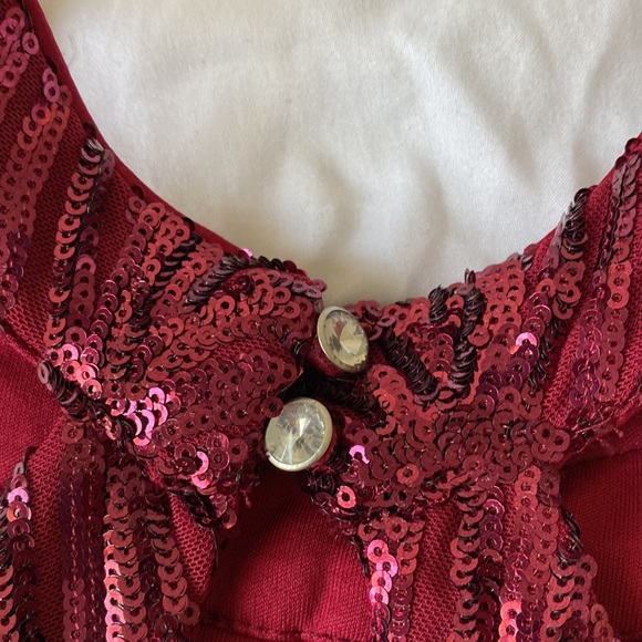 CLEARANCE - NWT size 6 beautiful fishtail beaded sequined maxi gown - Picture 7 of 8